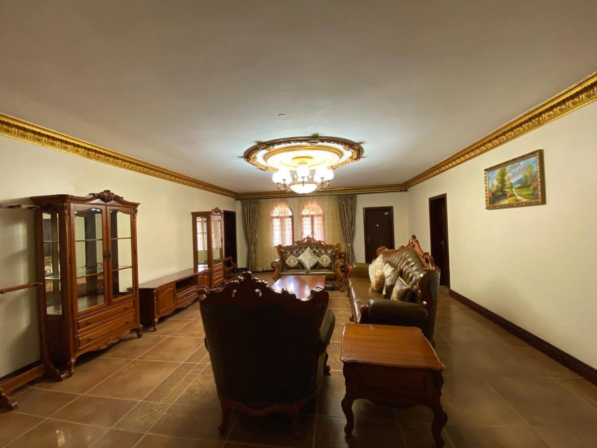 中华会馆 Nairobi Bagian luar foto
